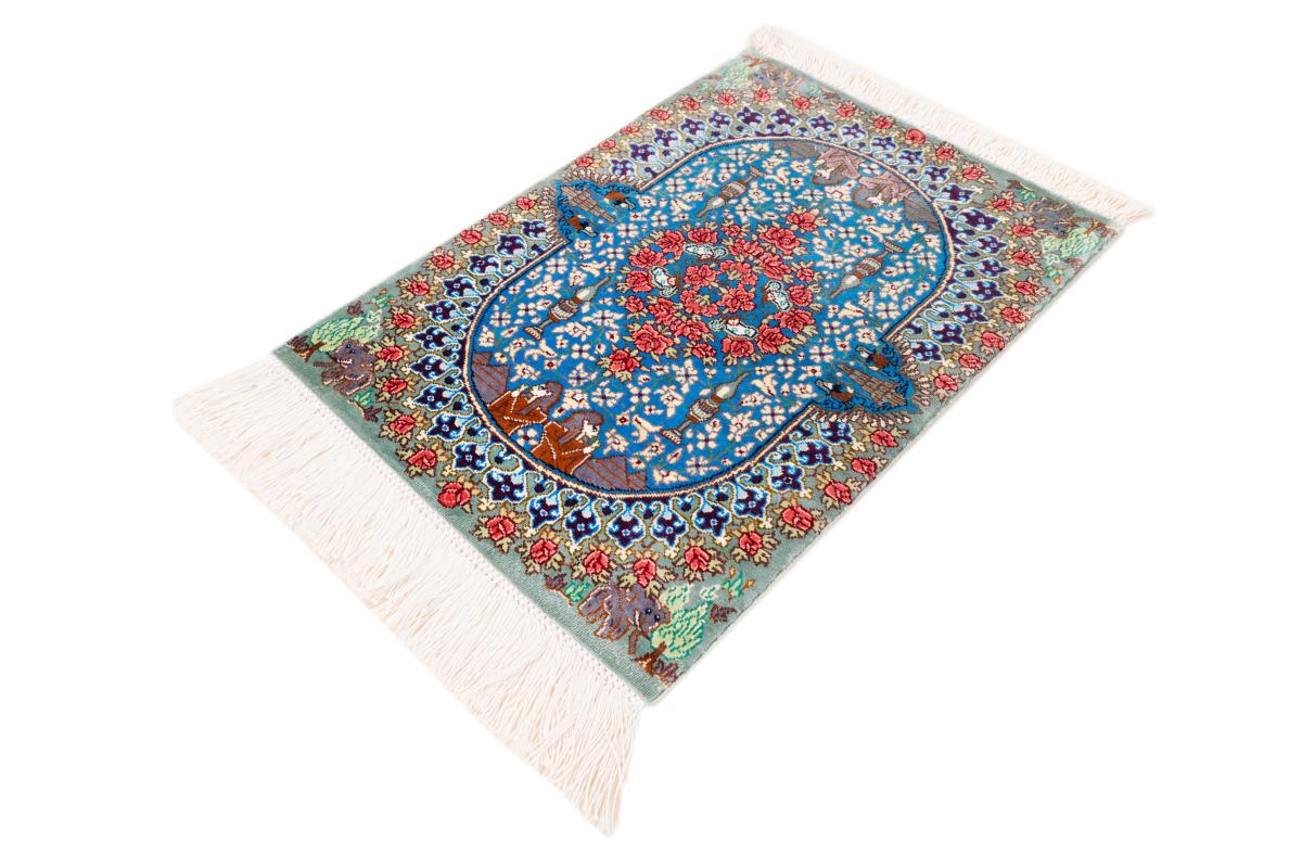 Qum Silke Signed - 1