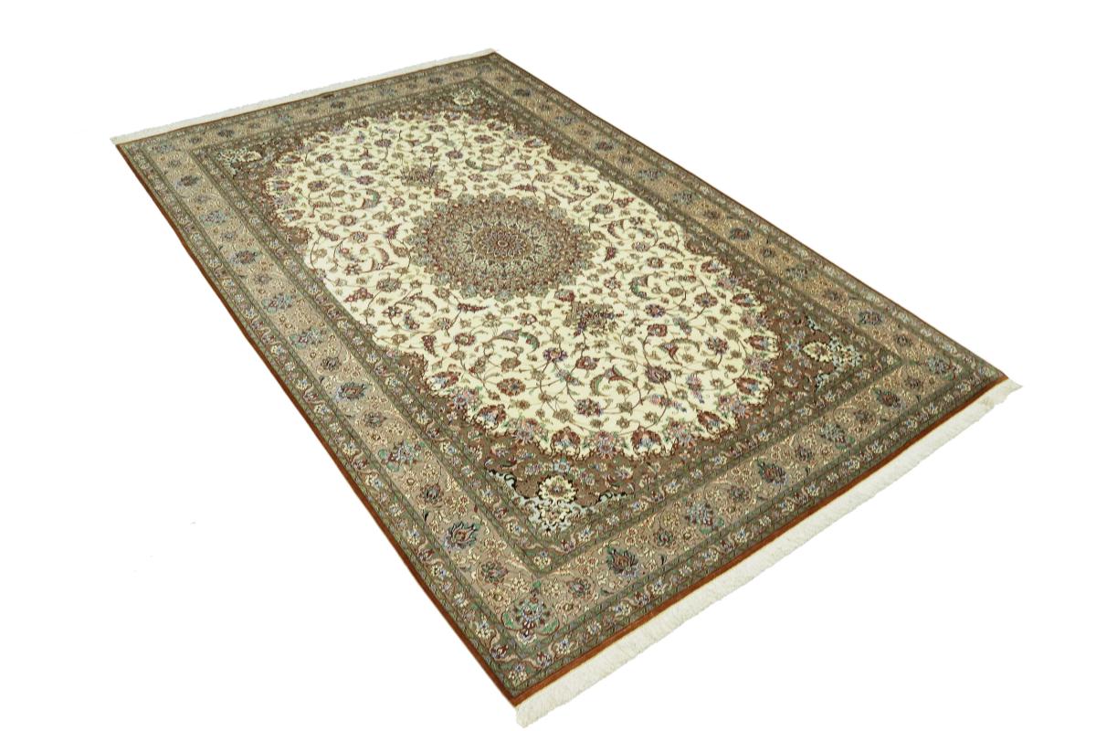 Qum Silk - 1