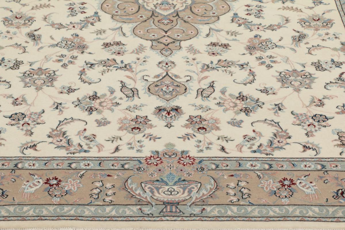 Qum Sherkat Silkesvarp - 1