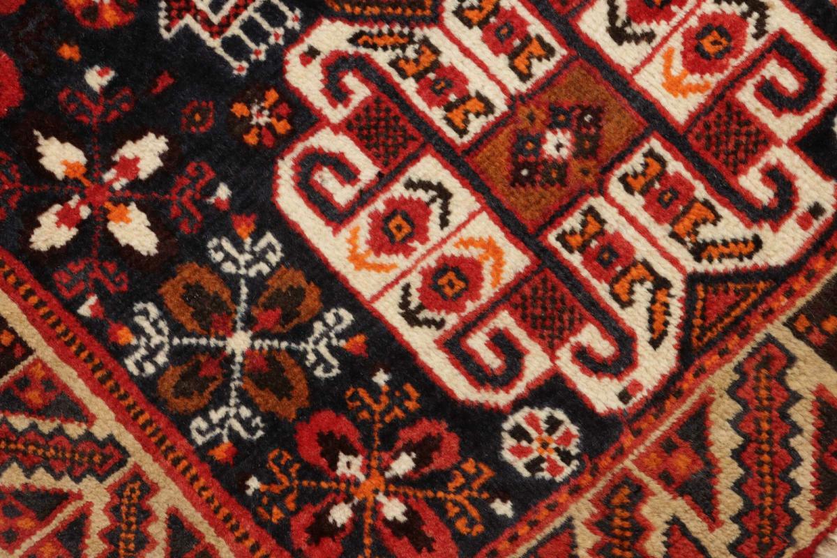 Shiraz Oriental rug 8'5