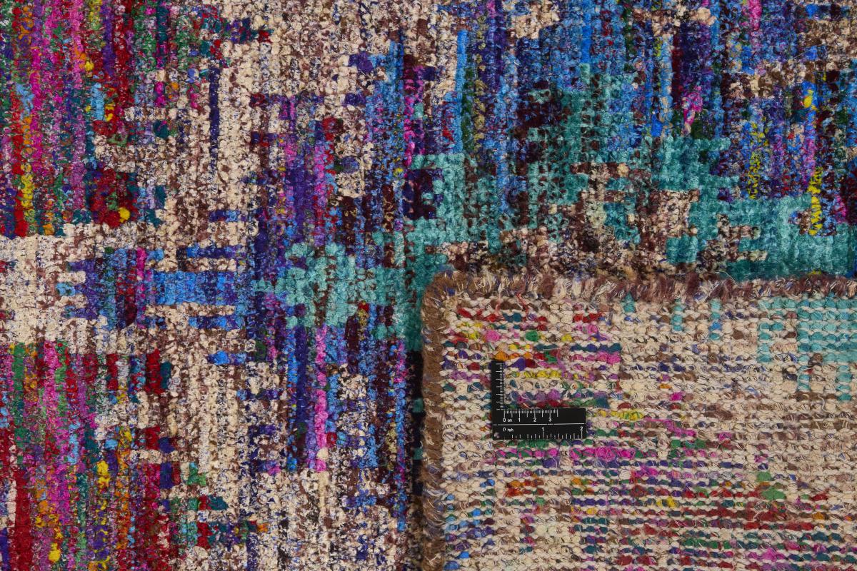 Distinct Colorful - 1