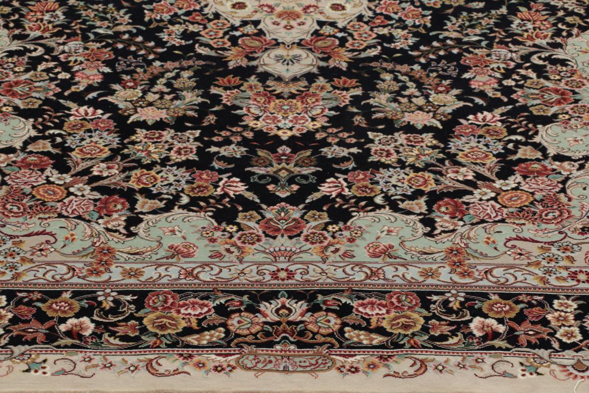 Ghom Sherkat Silkerenning - 1