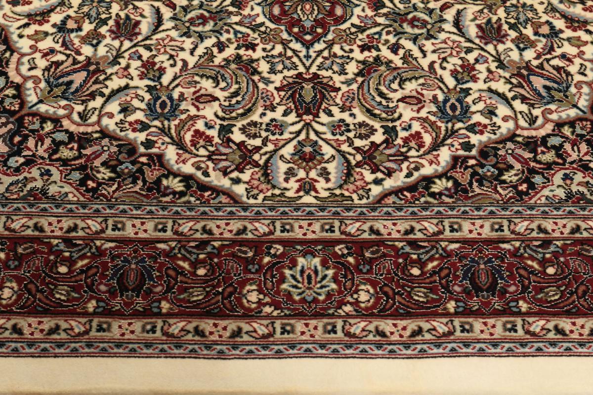 Qum Sherkat Zijden Pool - 1