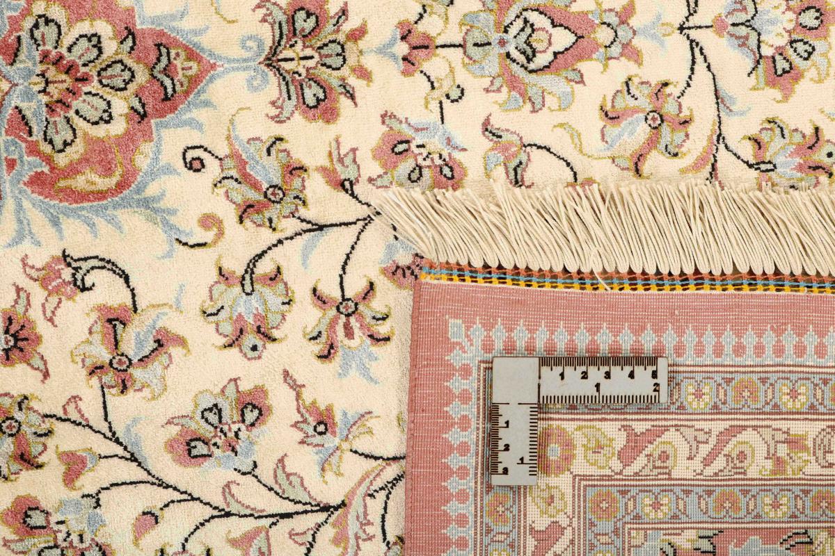 Qum Silk - 1