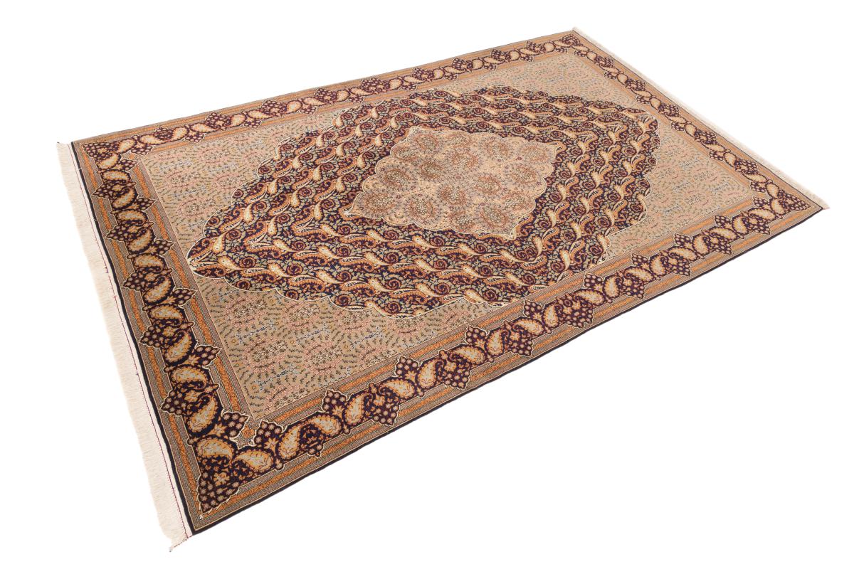 Qum - 1