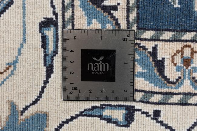 Naim - 10