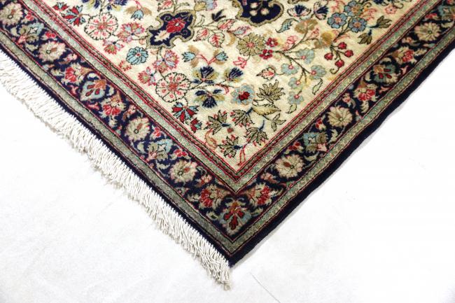 Qum Silk - 5
