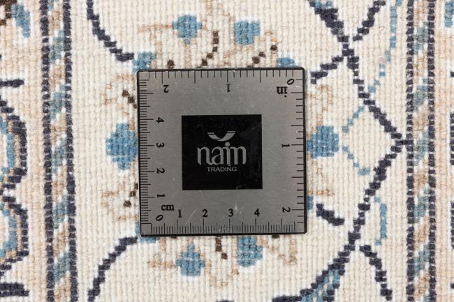 Naim - 10