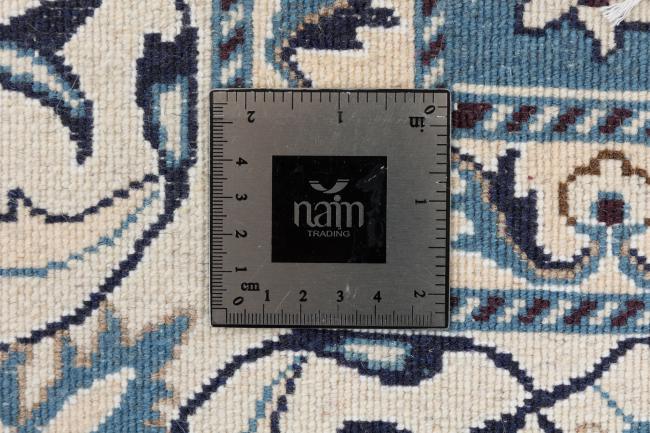 Naim - 9