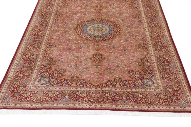 Qom Hedvábí - 3