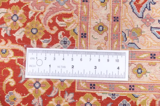 Qom Hedvábí - 12