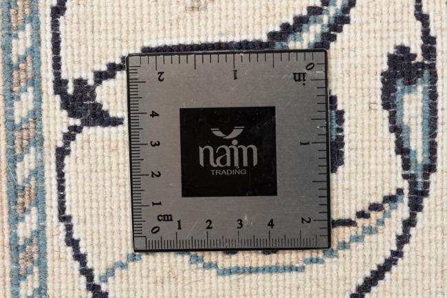 Naim - 9