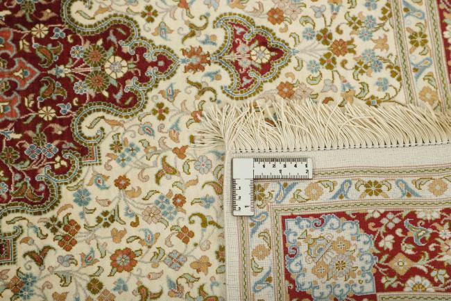 Qum Silk - 1