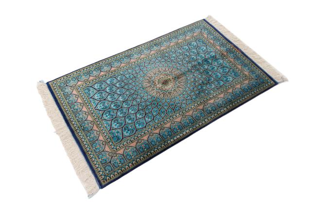 Ghom Selyem Signed Musavi - 2