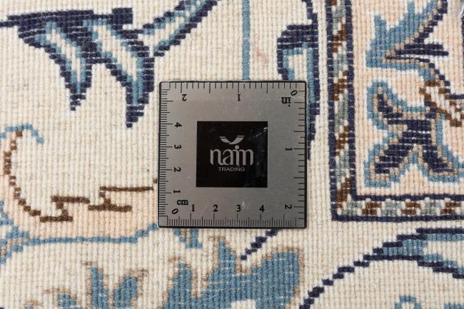 Naim - 9