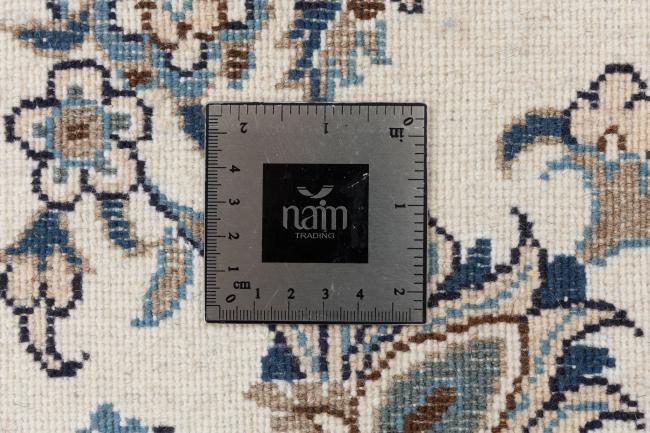 Naim - 11