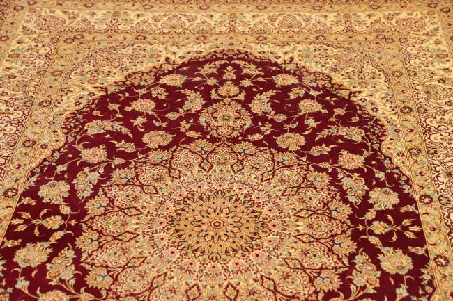 Qom Hedvábí - 7