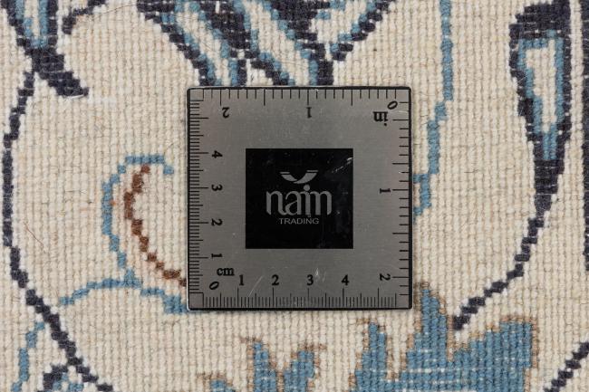 Naim - 9