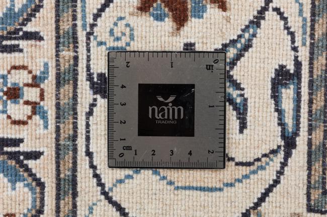 Naim - 10