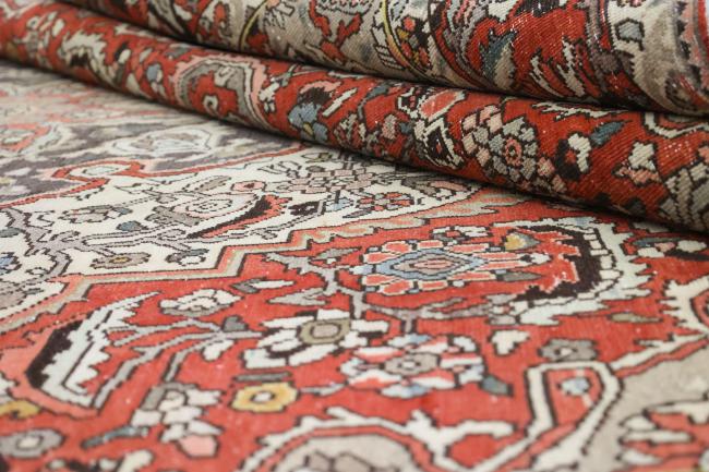 Bakhtiar Antiikki - 6