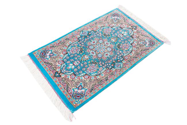 Qum Silk - 1