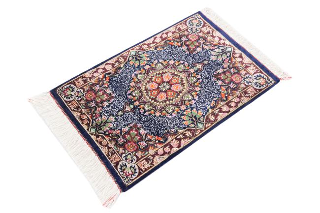 Qum Silk - 1