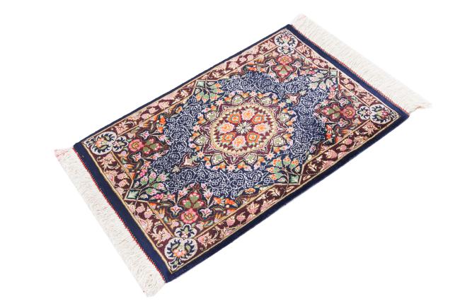 Qum Silk - 2