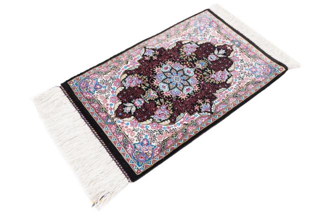 Qum Silk - 1