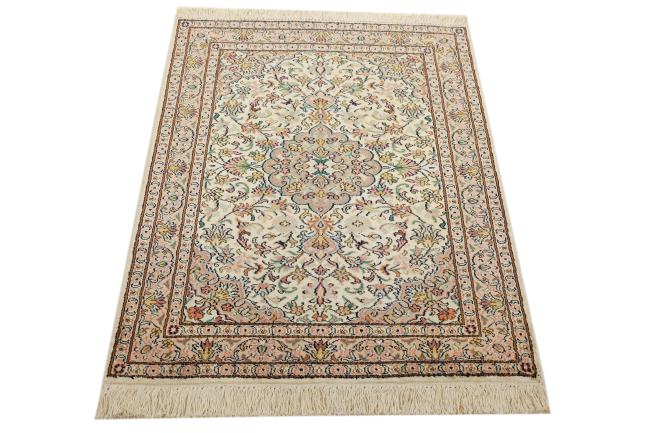 Kashmir Silke - 4