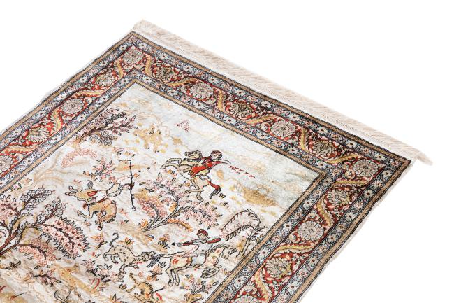 China Hereke Silk - 3