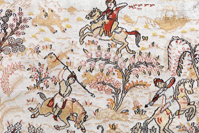 China Hereke Silk - 9