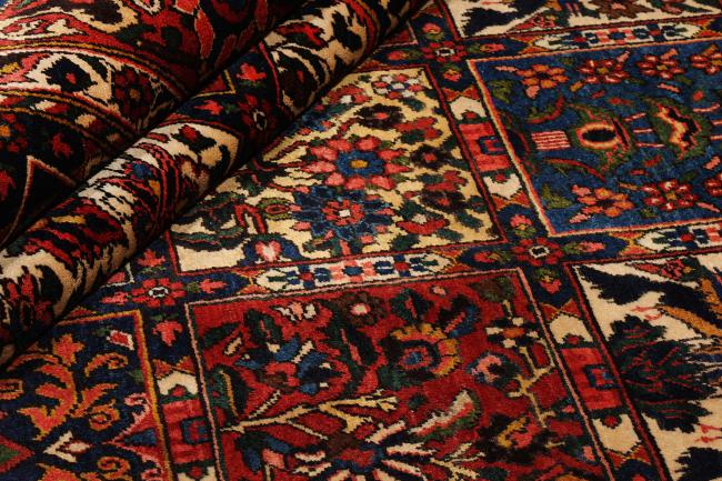 Bakhtiari Antique - 7