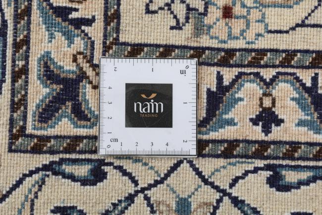 Naim - 10