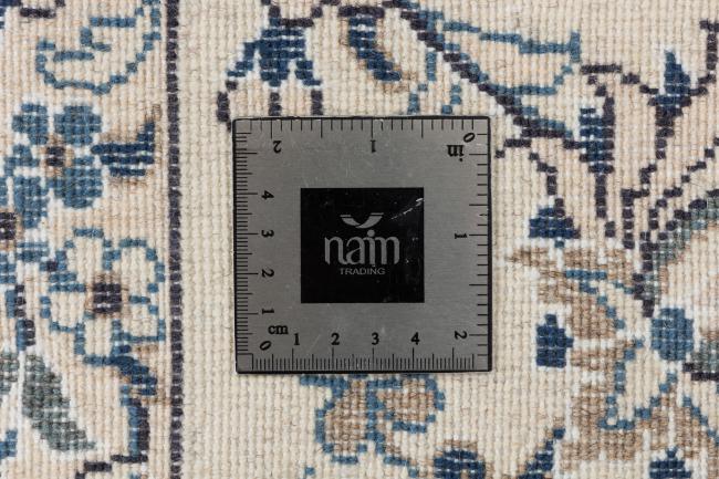 Naim - 11