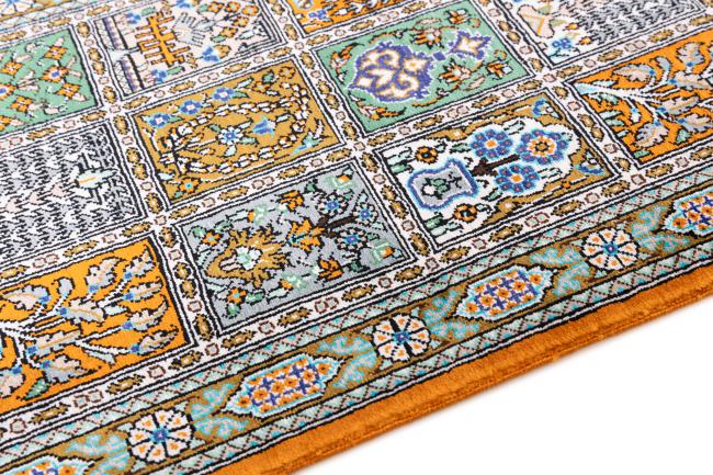 Qum Silk Signed - 4