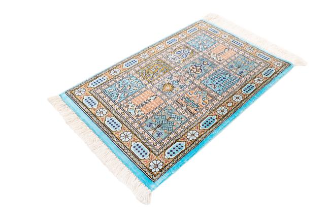 Qum Silk Signed - 2