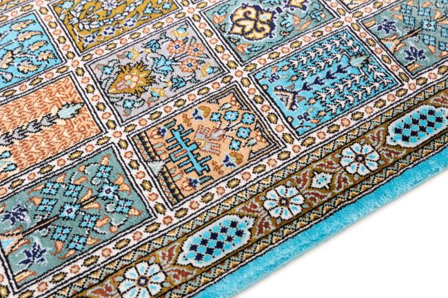 Qum Silk Signed - 4