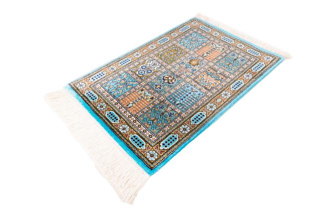 Qum Silk Signed - 1