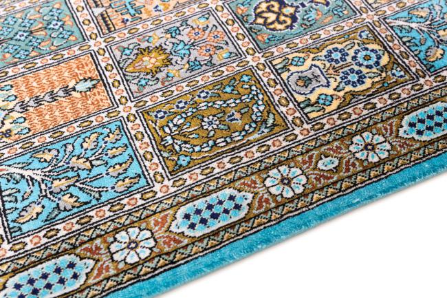 Qum Silk Signed - 4