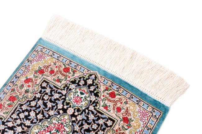 Qum Silk Signed - 3