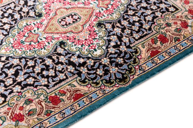 Qum Silk Signed - 4