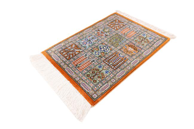 Qum Silk Signed - 1
