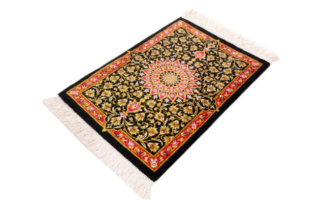 Qum Silk Signed - 2
