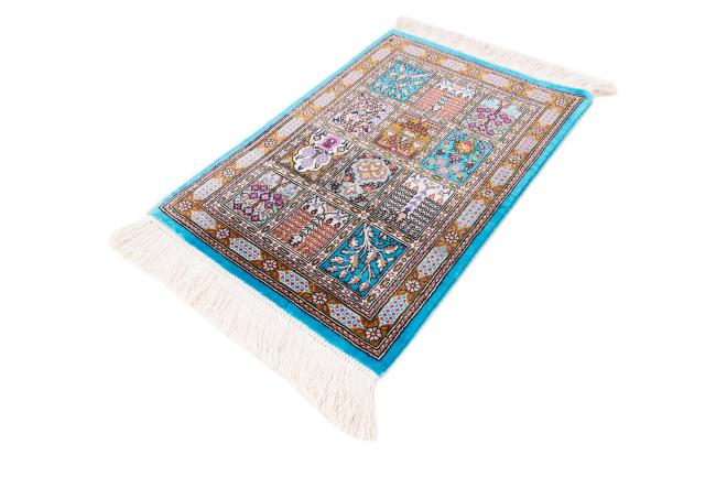 Qum Silke Signed - 1