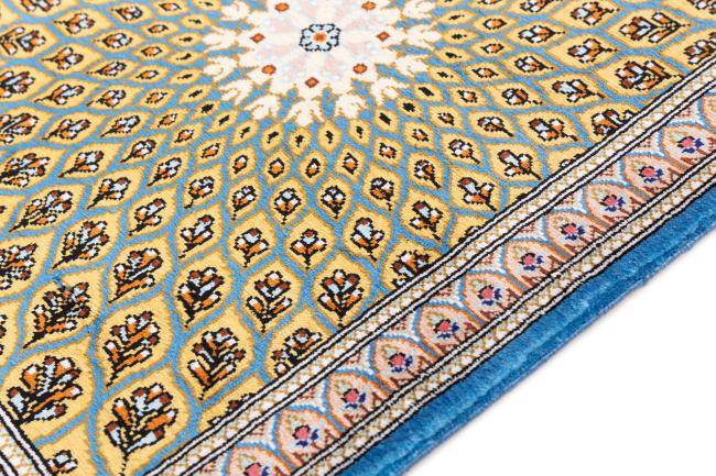 Qum Silk Signed - 4