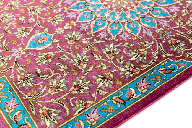 Qum Silk Signed - 4