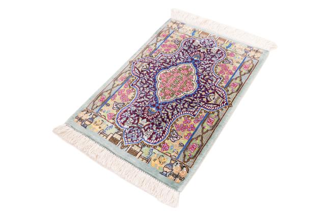Qum Silke Signed - 2