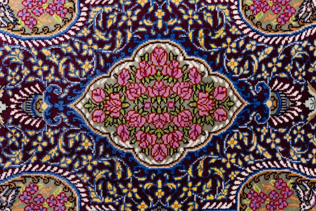 Qum Silke Signed - 5
