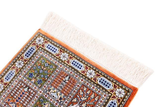 Qum Silk Signed - 3