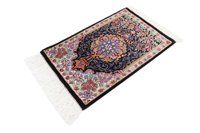 Qum Silk - 1